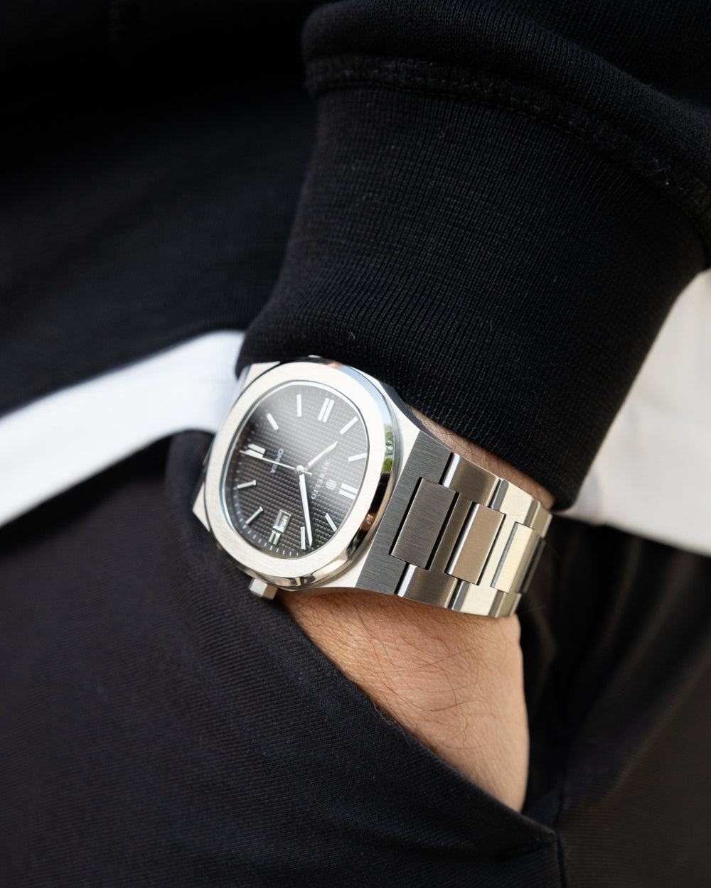Classic Black